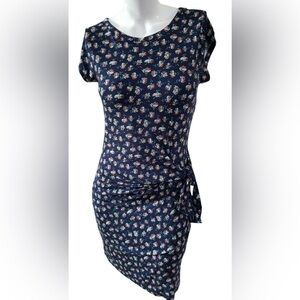 LOFT FIT STRETCH FLORAL PETITE SHEATH DRESS SMALL ROUND NECK LINED SHORT SLEEVE.